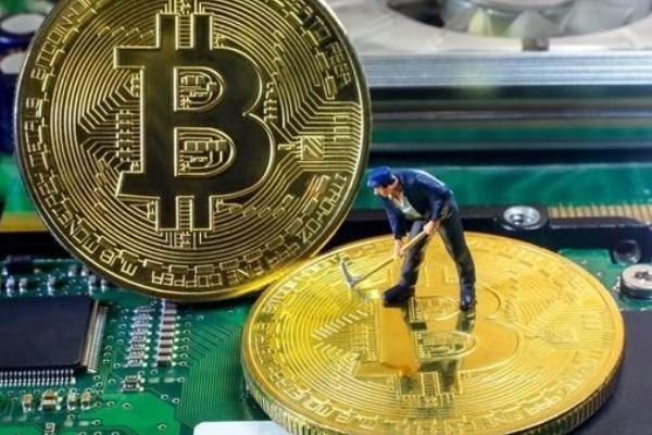 比特币到底谁是庄家(比特币到底是谁在操盘)