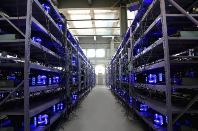 比特币矿场机房(比特币矿场建方案工程)