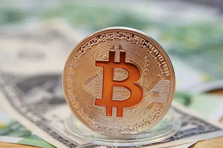 比特币时代打不开(比特币产生的时代背景)