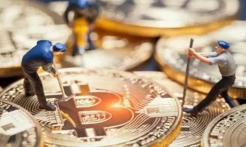寻找建比特币矿池的人(比特币挖矿收益忽高忽低)