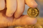 比特币闪电崩盘数秒内暴跌80%(比特币闪电崩盘数秒内暴跌8000亿)